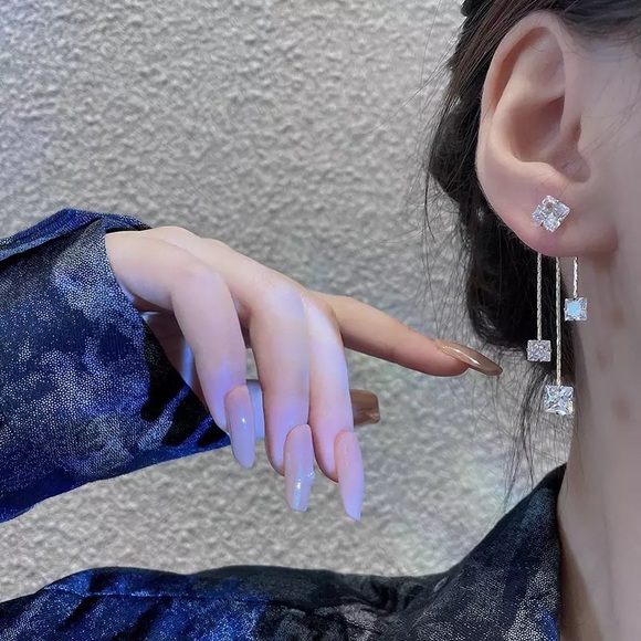 Jewelry - Gold Rhinestone Earrings